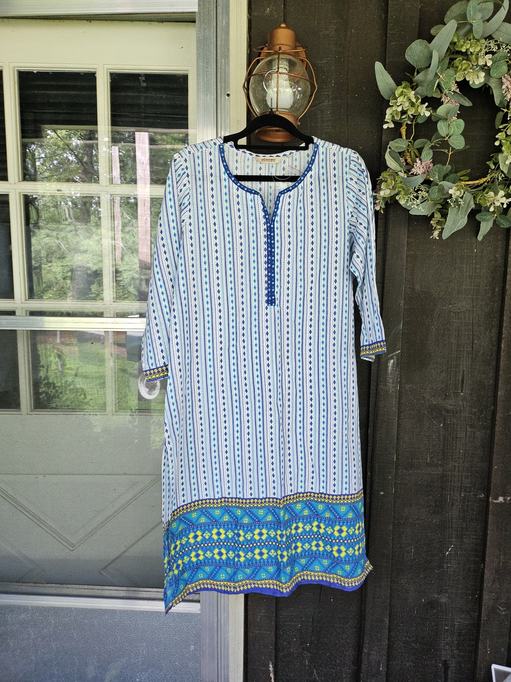 Avaasa  New Aize Medium Blue & White Printed Tunic Shirt with Turquoise Border